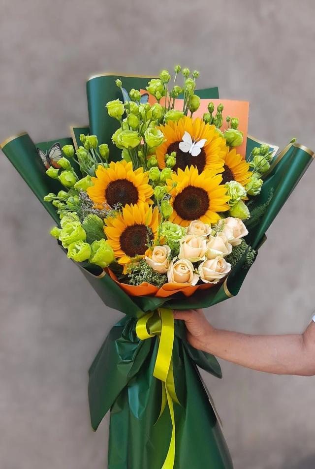 Bunch of sunflowers | ծաղիկներ, ծաղկեպսակներ, բույսեր - առաքում Երևան