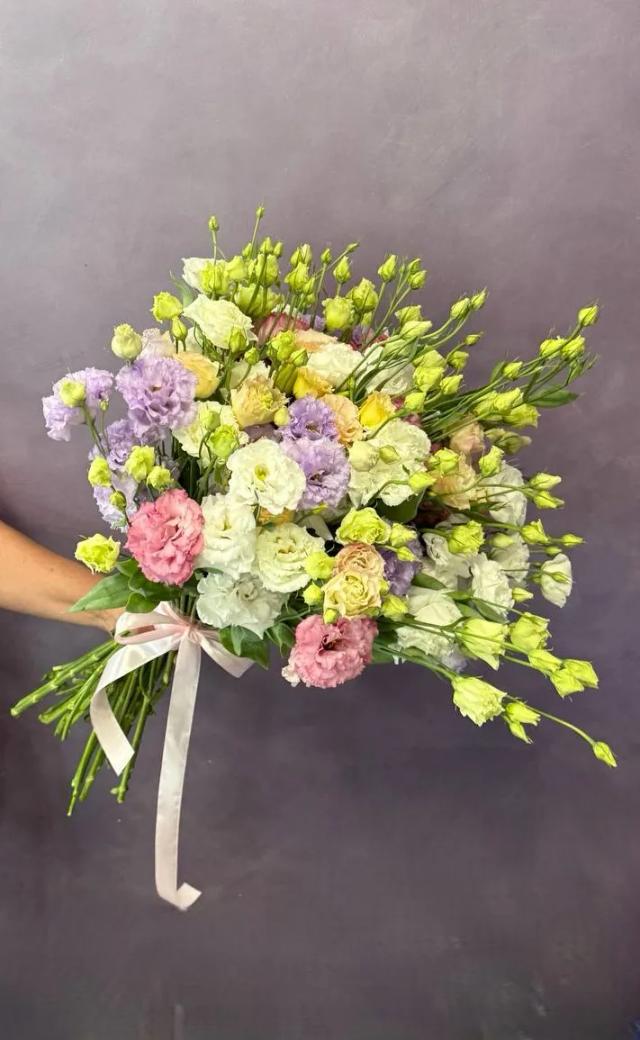 A bunch of colorful lisianthus | ծաղիկներ, ծաղկեպսակներ, բույսեր - առաքում Երևան