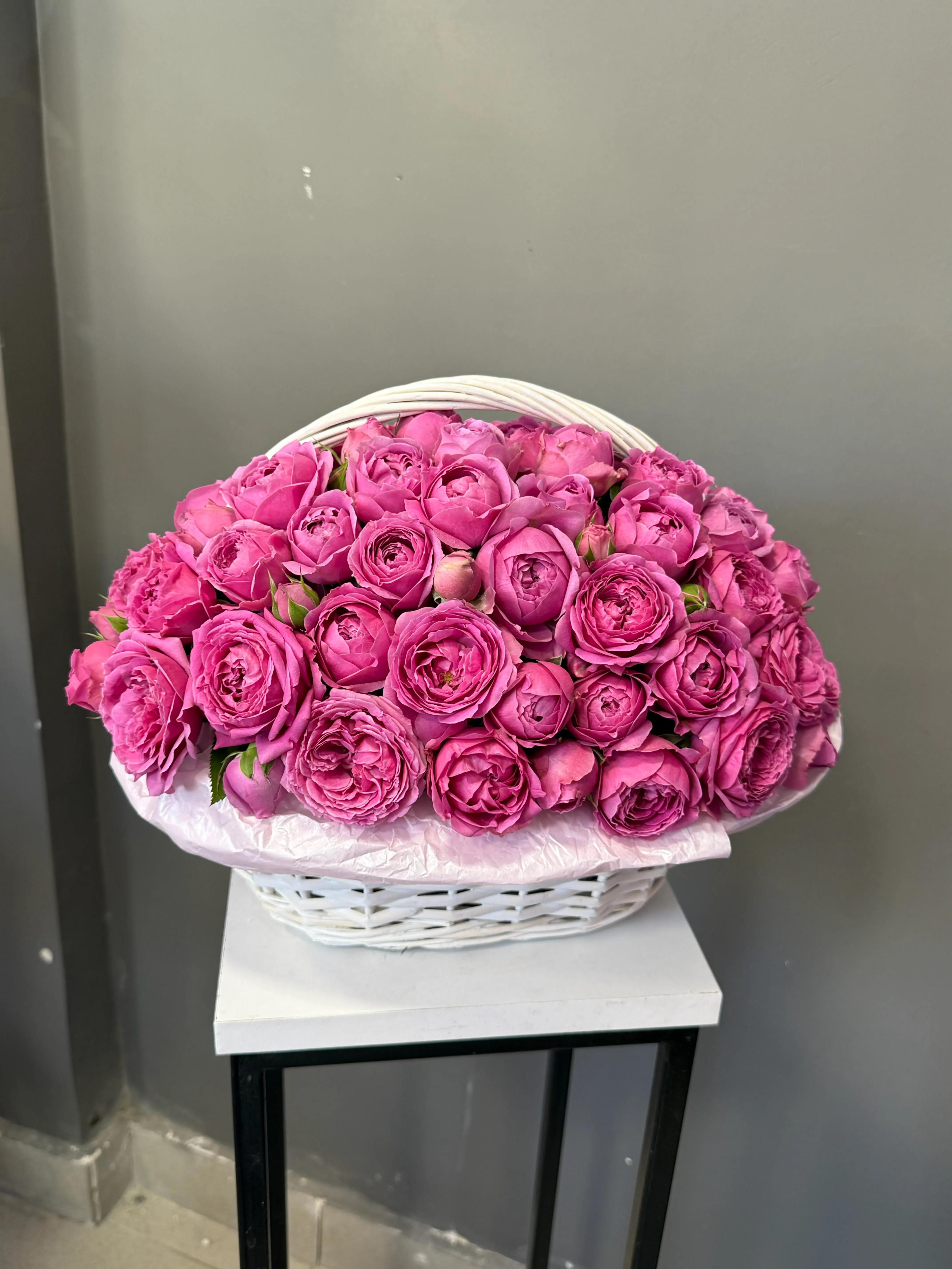 A basket of peonies | ծաղիկներ, ծաղկեպսակներ, բույսեր - առաքում Երևան