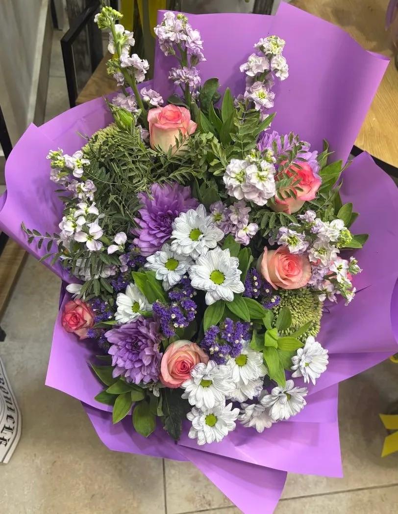 Bouquet of chrysanthemum and roses | ծաղիկներ, ծաղկեպսակներ, բույսեր Երևան