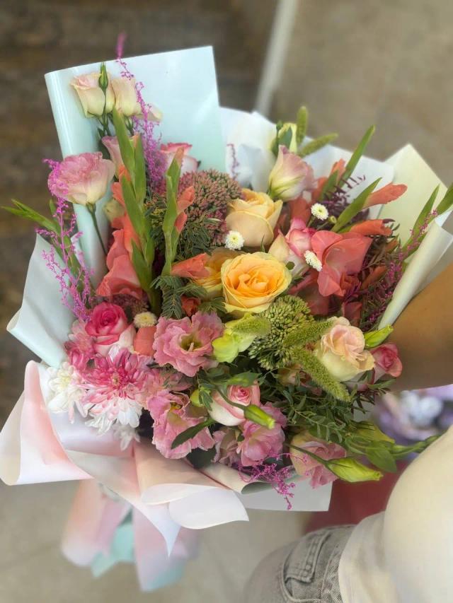 Creative bouquet | ծաղիկներ, ծաղկեպսակներ, բույսեր - առաքում Երևան