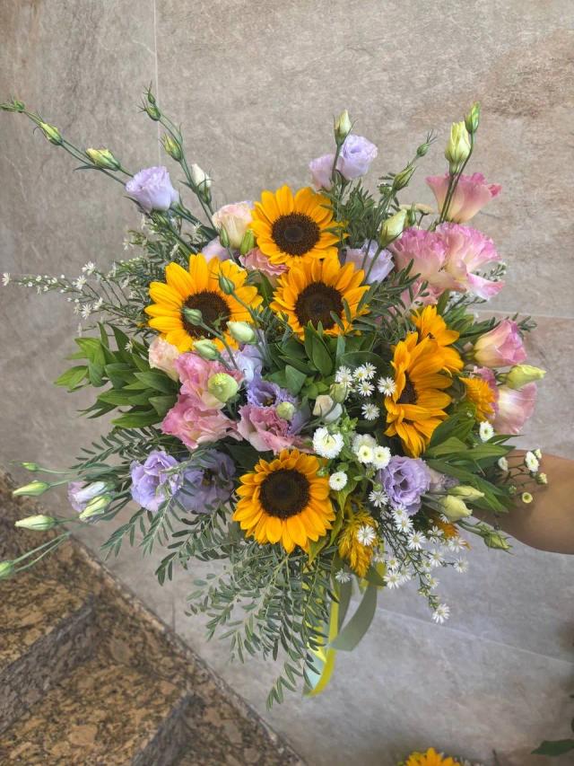 Creative bouquet | ծաղիկներ, ծաղկեպսակներ, բույսեր - առաքում Երևան