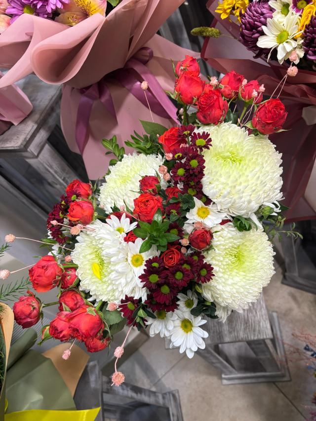 Festive bunch | ծաղիկներ, ծաղկեպսակներ, բույսեր - առաքում Երևան
