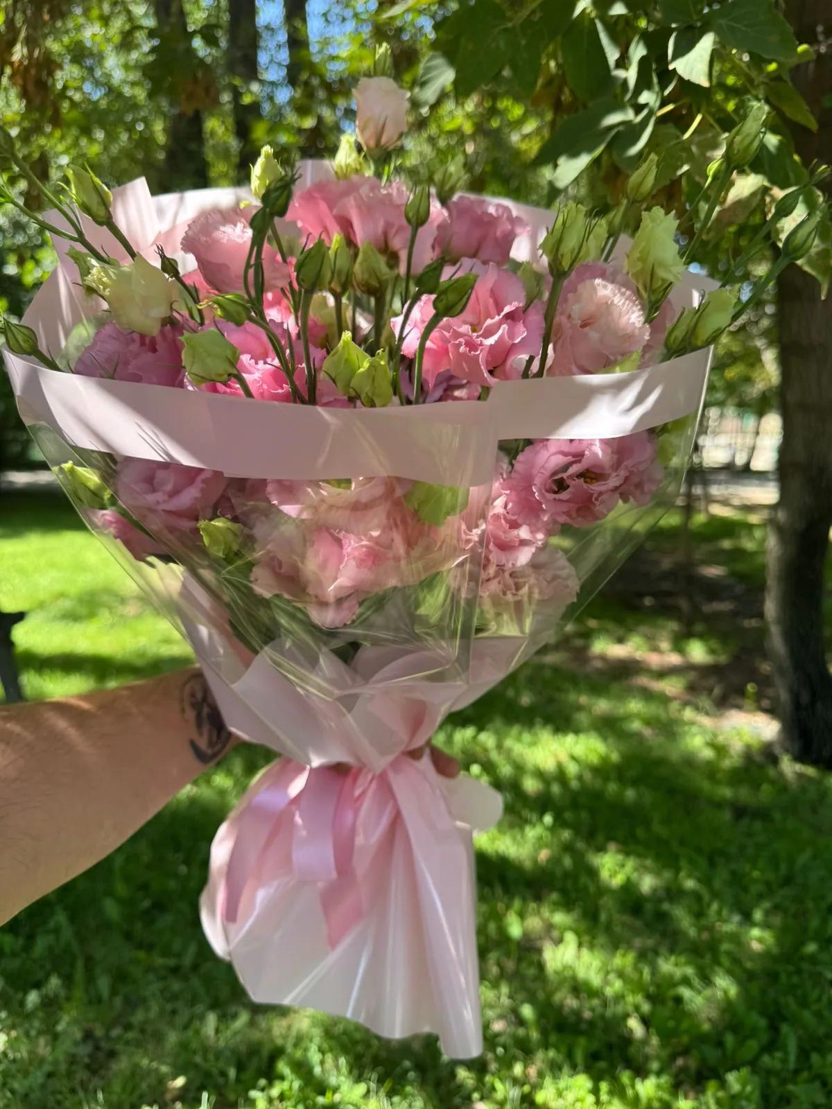 A bouquet of lisianthus | ծաղիկներ, ծաղկեպսակներ, բույսեր Երևան