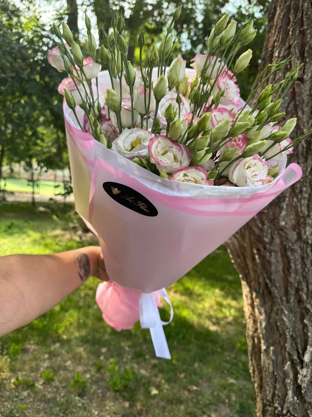 A bouquet of lisianthus | ծաղիկներ, ծաղկեպսակներ, բույսեր Երևան