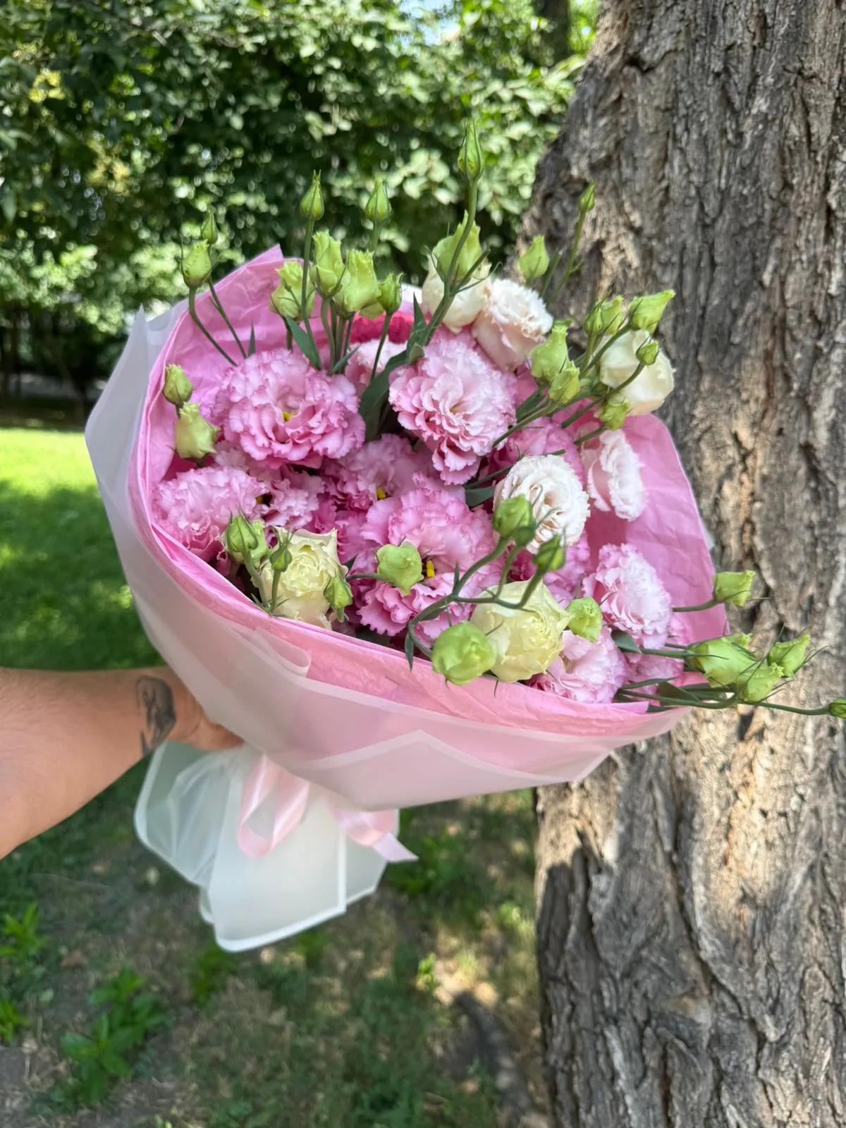 A bouquet of lisianthus | ծաղիկներ, ծաղկեպսակներ, բույսեր Երևան