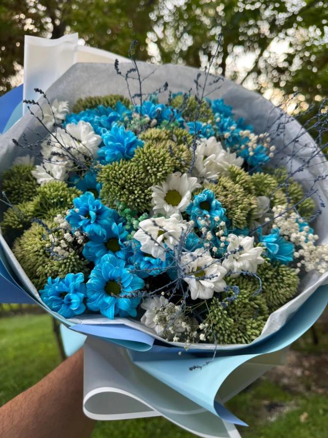 A bouquet of chrysanthemums | ծաղիկներ, ծաղկեպսակներ, բույսեր - առաքում Երևան
