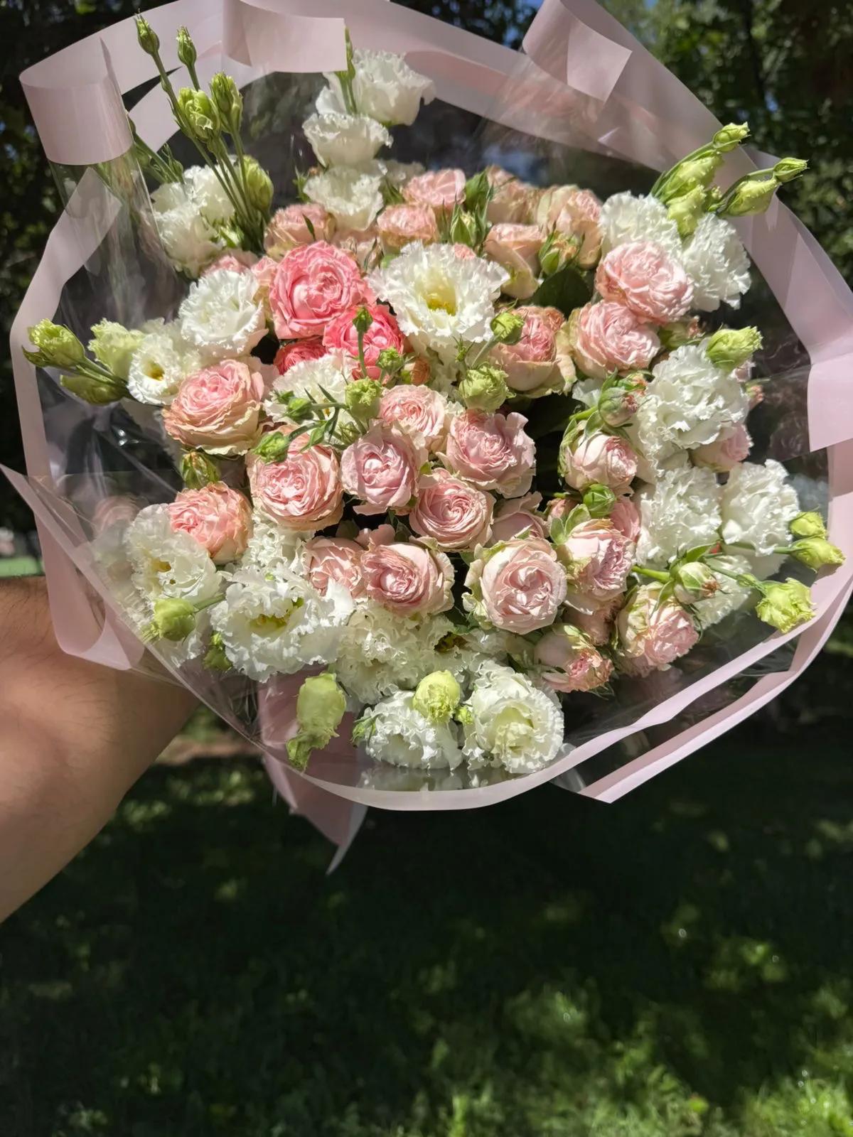 Bunch of lisianthus | ծաղիկներ, ծաղկեպսակներ, բույսեր - առաքում Երևան