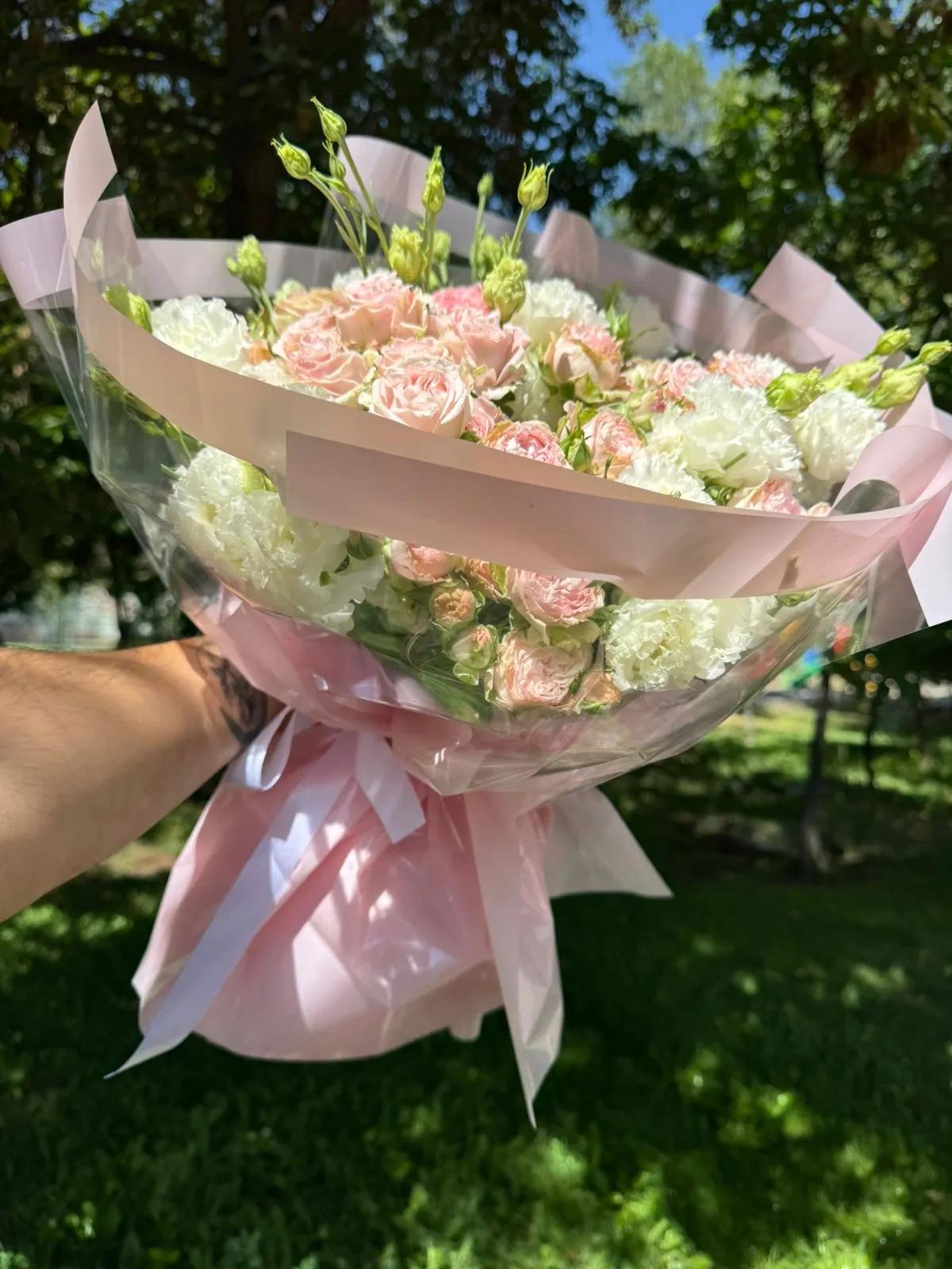Bunch of lisianthus | ծաղիկներ, ծաղկեպսակներ, բույսեր Երևան