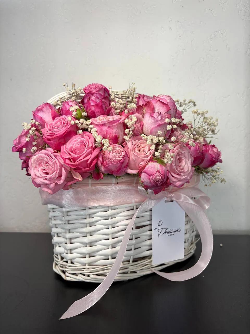 Roses in a basket | ծաղիկներ, ծաղկեպսակներ, բույսեր Երևան