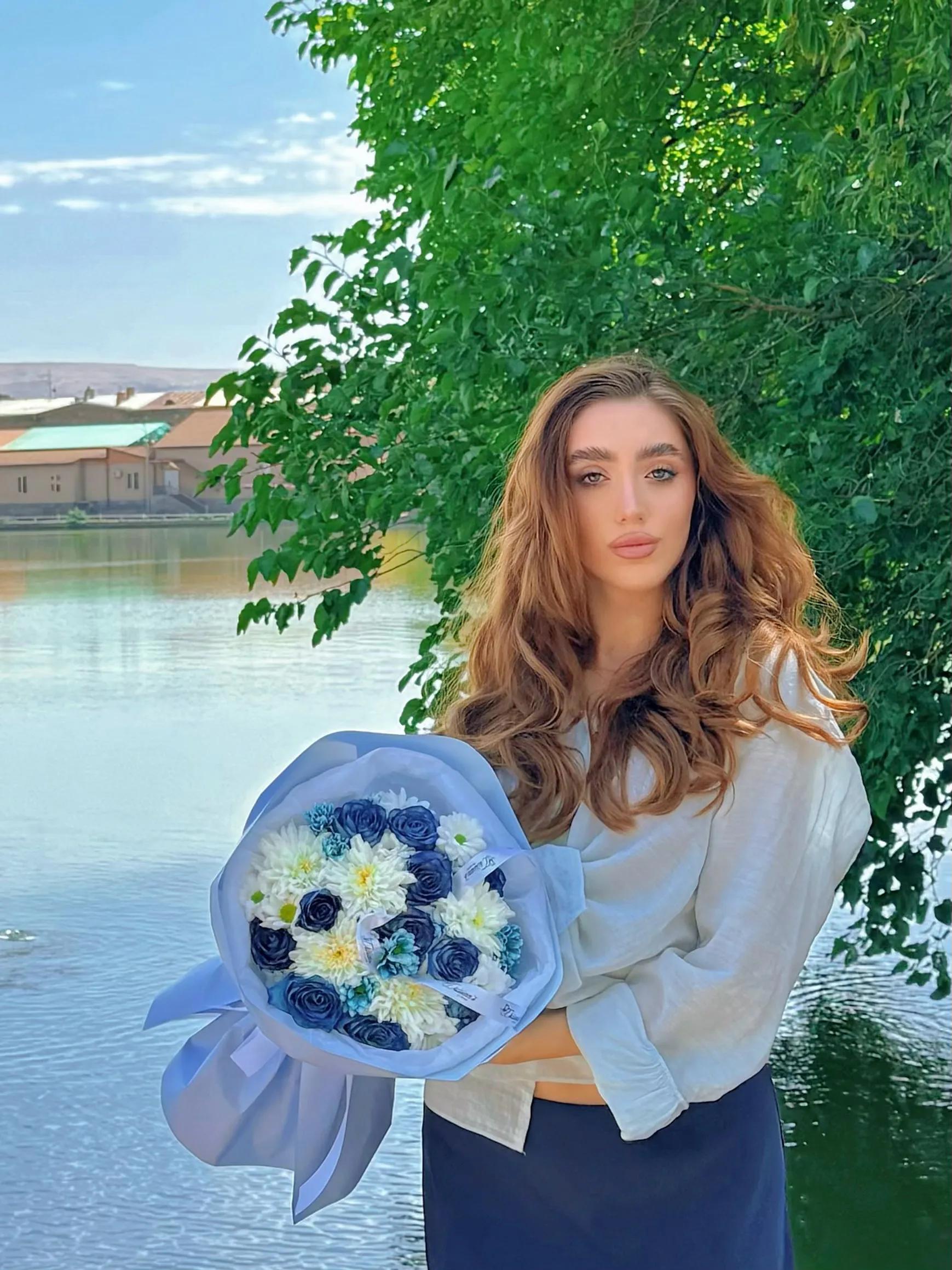 Blue bunch | ծաղիկներ, ծաղկեպսակներ, բույսեր Երևան