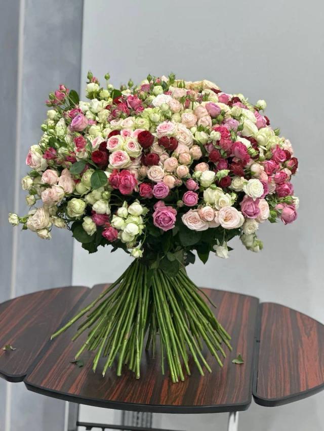 Luxurious bouquet with 101 roses | ծաղիկներ, ծաղկեպսակներ, բույսեր - առաքում Երևան