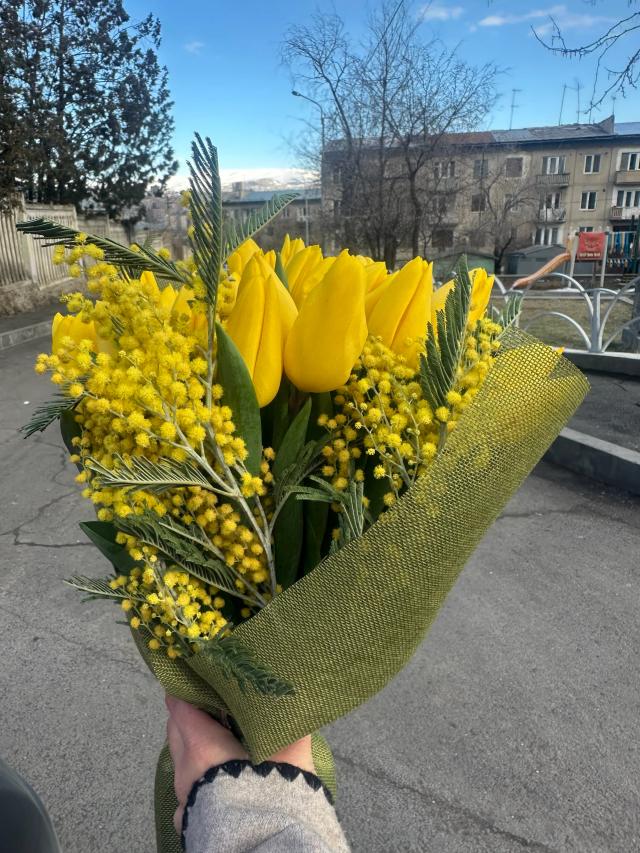 Yellow bunch | ծաղիկներ, ծաղկեպսակներ, բույսեր - առաքում Երևան