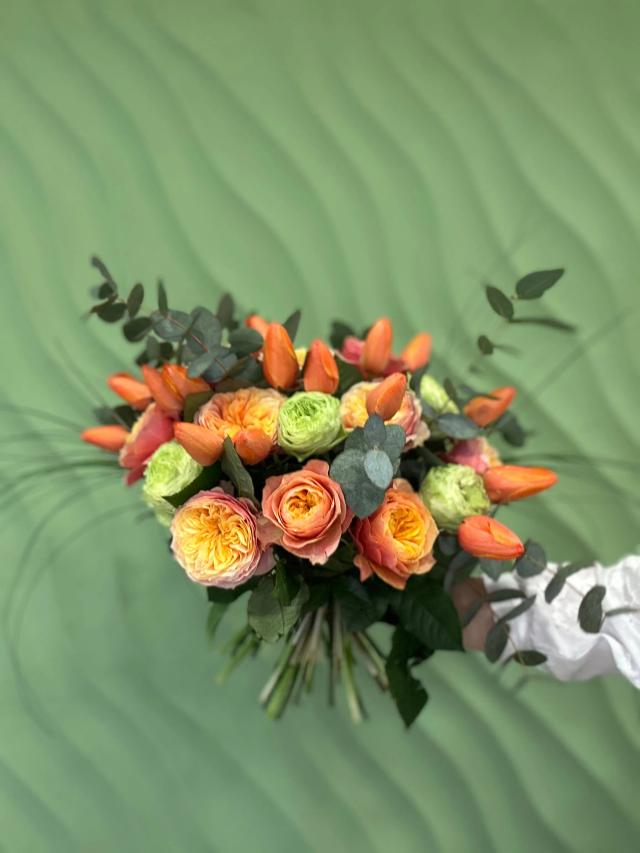 Different with roses | ծաղիկներ, ծաղկեպսակներ, բույսեր - առաքում Երևան
