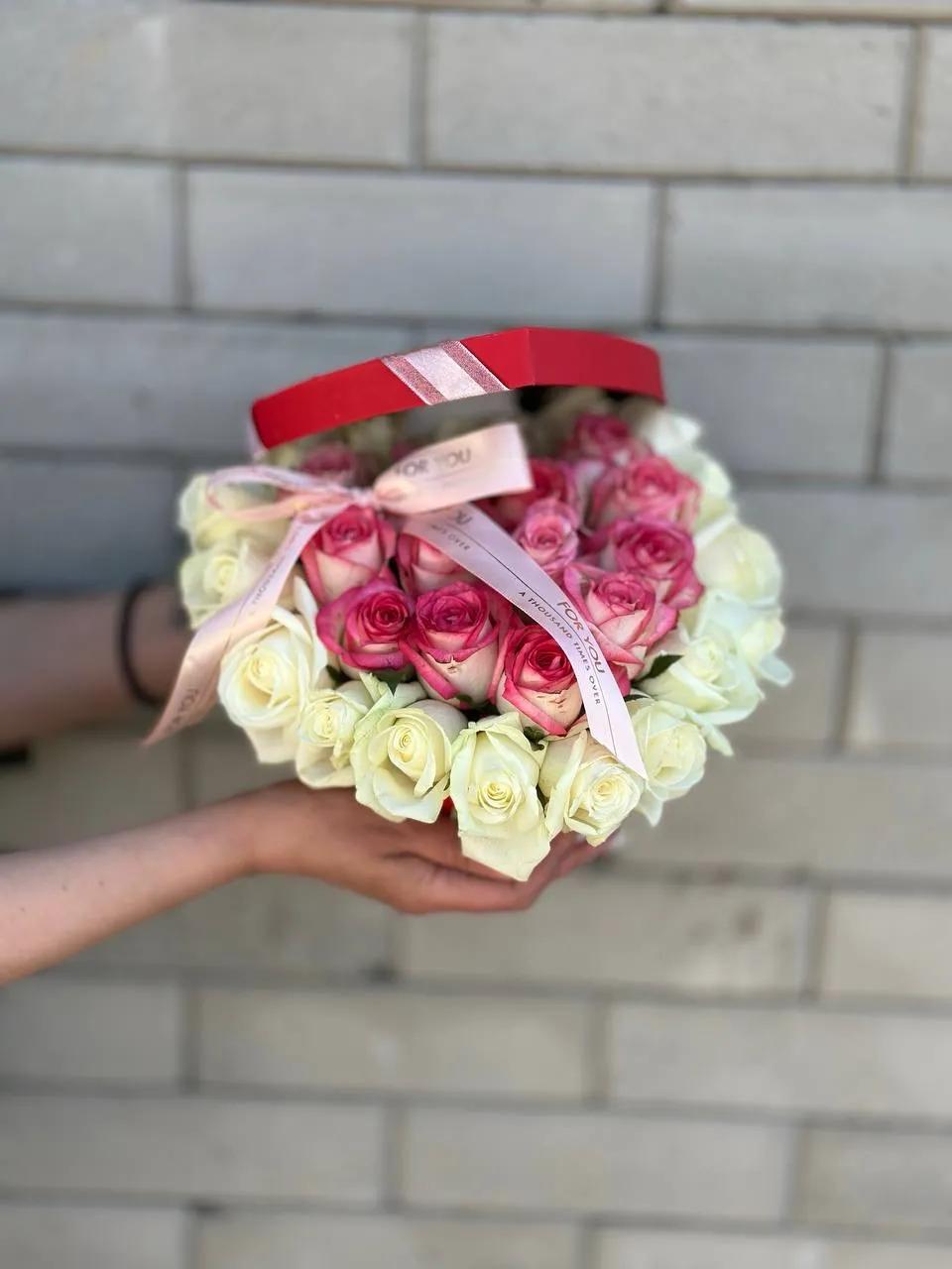 "Love" box | ծաղիկներ, ծաղկեպսակներ, բույսեր Երևան