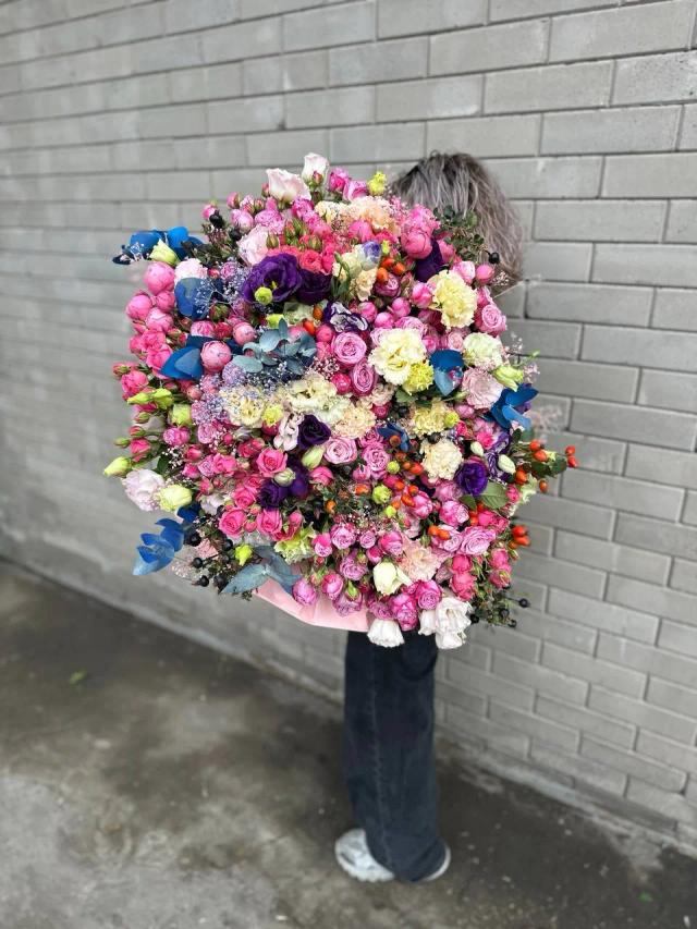 101 Luxurious Bunch "Mix" made from Branch | ծաղիկներ, ծաղկեպսակներ, բույսեր - առաքում Երևան