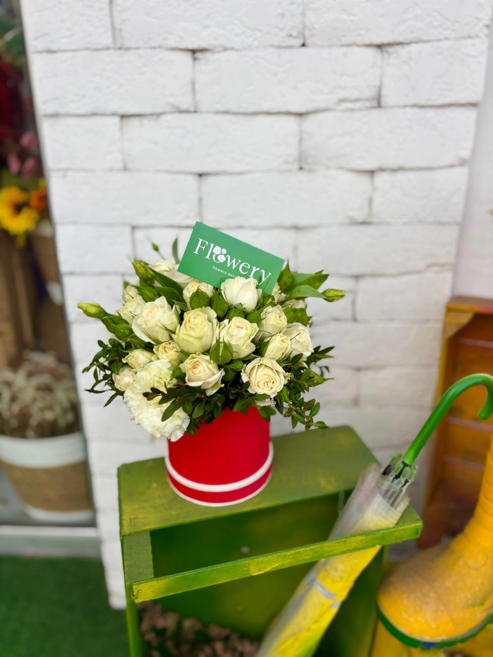 Classic box | ծաղիկներ, ծաղկեպսակներ, բույսեր Երևան