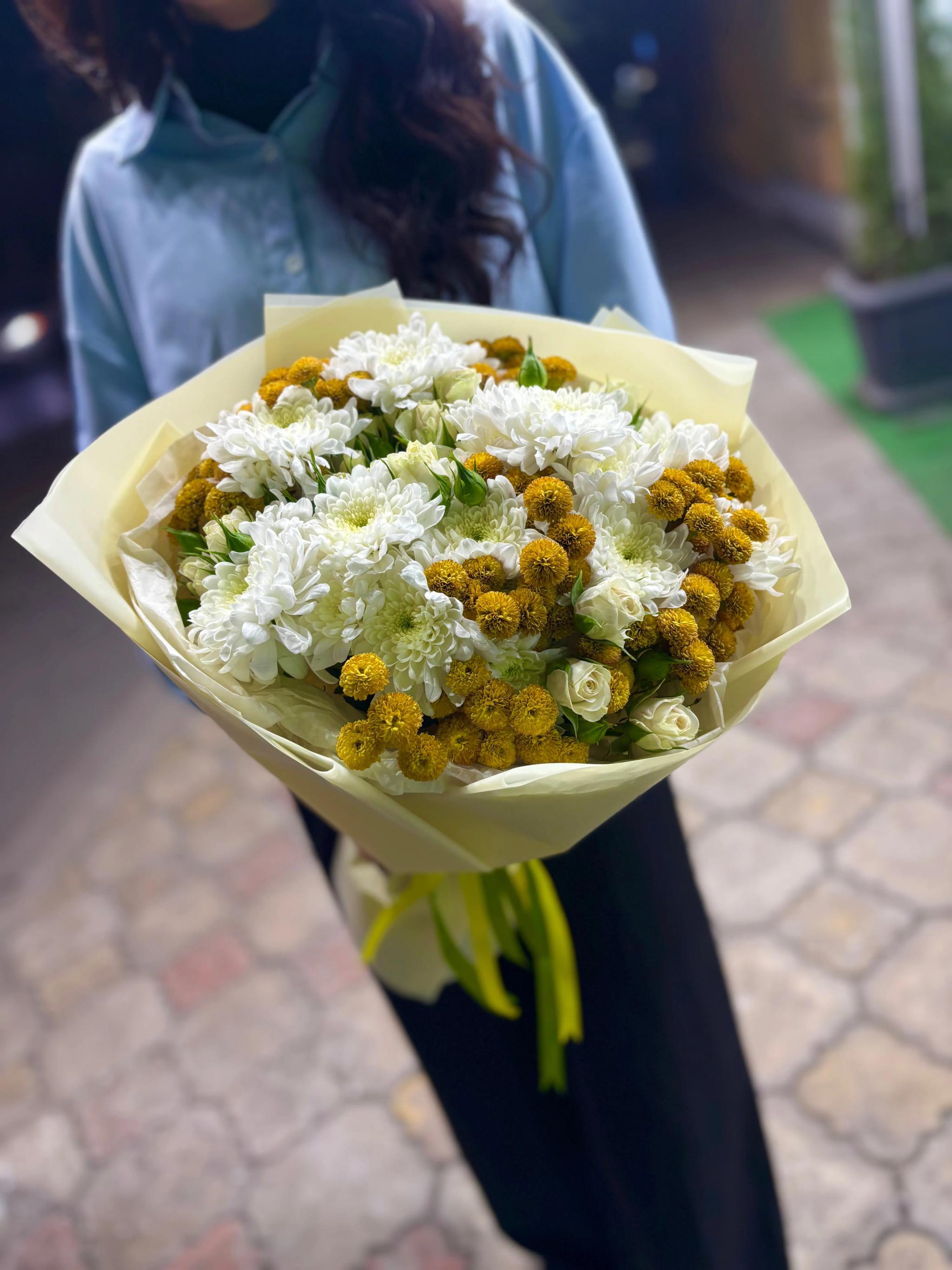A gorgeous bouquet of chrysanthemums | ծաղիկներ, ծաղկեպսակներ, բույսեր Երևան