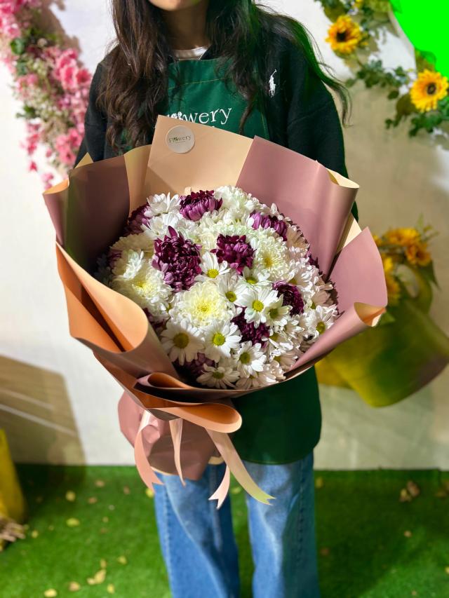 A gorgeous bouquet of chrysanthemums | ծաղիկներ, ծաղկեպսակներ, բույսեր - առաքում Երևան