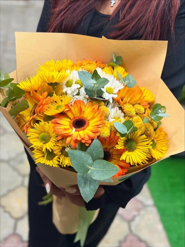 Yellow bunch | ծաղիկներ, ծաղկեպսակներ, բույսեր - առաքում Երևան