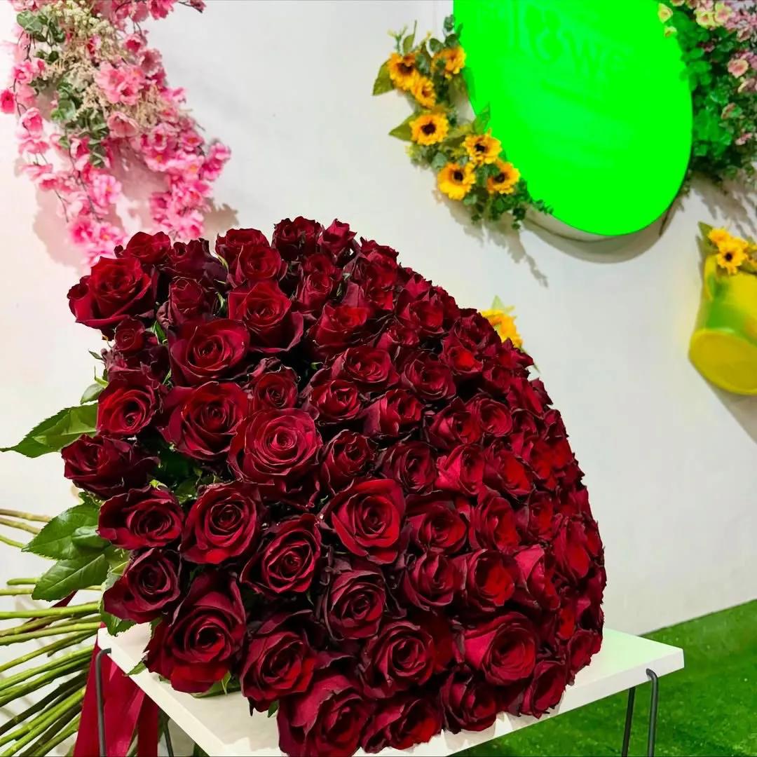 A gorgeous bouquet of Bordeaux roses | ծաղիկներ, ծաղկեպսակներ, բույսեր Երևան