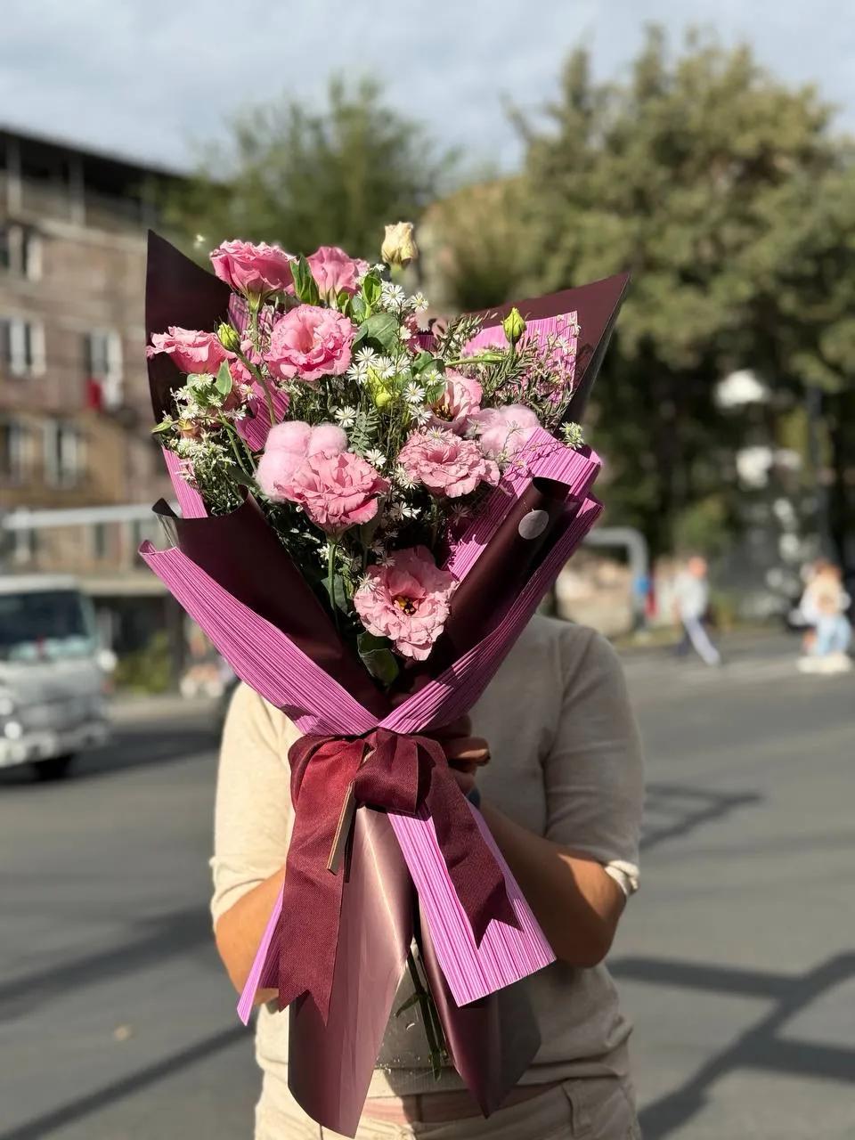 Bunch of lisianthus | ծաղիկներ, ծաղկեպսակներ, բույսեր Երևան