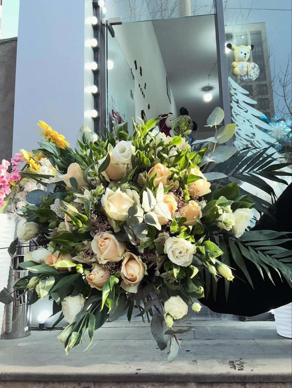 A classic bunch | ծաղիկներ, ծաղկեպսակներ, բույսեր Երևան