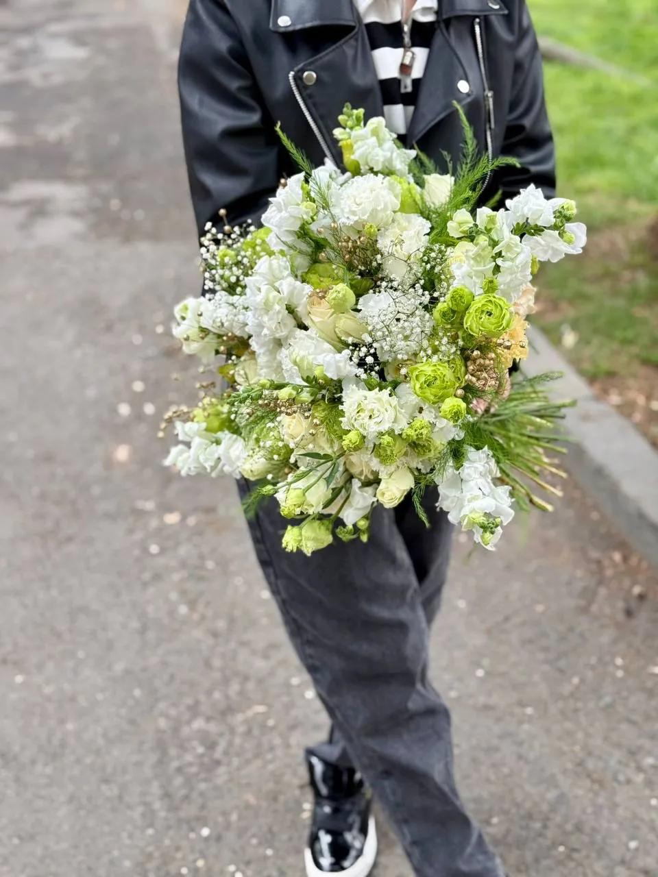 Green bunch | ծաղիկներ, ծաղկեպսակներ, բույսեր Երևան