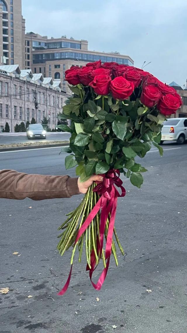 Red roses | ծաղիկներ, ծաղկեպսակներ, բույսեր - առաքում Երևան