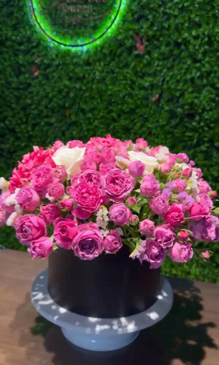 Flowers in a box | ծաղիկներ, ծաղկեպսակներ, բույսեր Երևան