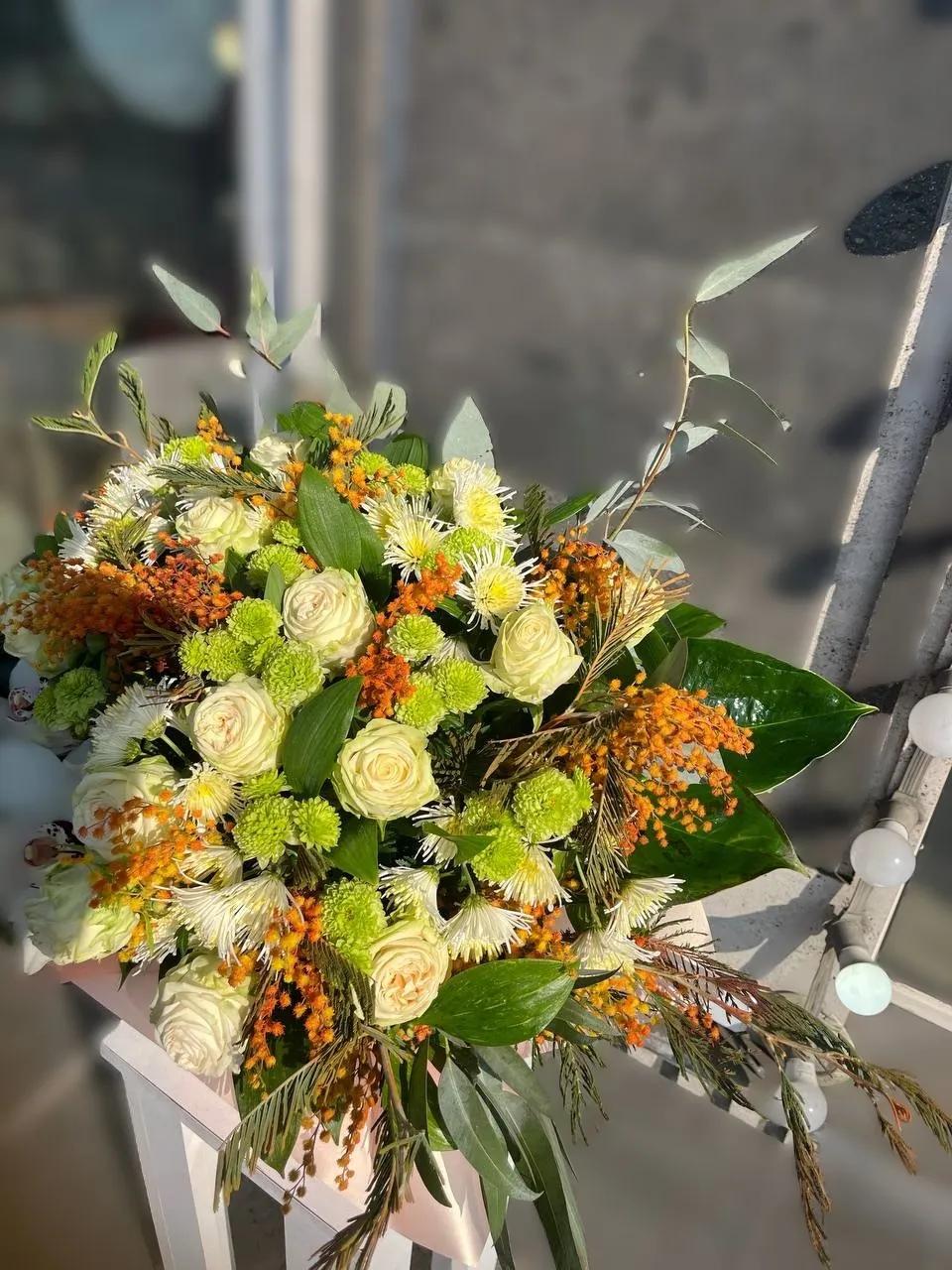 Flower Basket "Sunny Breath" | ծաղիկներ, ծաղկեպսակներ, բույսեր Երևան Flower Basket "Sunny Breath" | ծաղիկներ, ծաղկեպսակներ, բույսեր Երևան