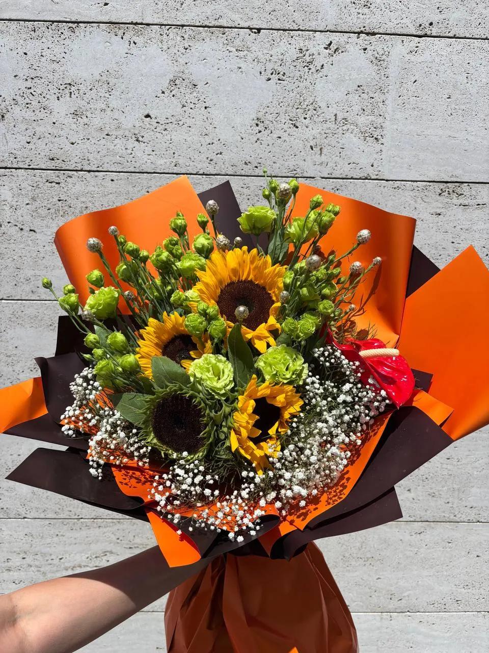 A bunch of sunflowers | ծաղիկներ, ծաղկեպսակներ, բույսեր Երևան A bunch of sunflowers | ծաղիկներ, ծաղկեպսակներ, բույսեր Երևան