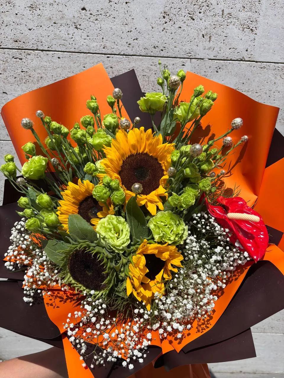 A bunch of sunflowers | ծաղիկներ, ծաղկեպսակներ, բույսեր Երևան A bunch of sunflowers | ծաղիկներ, ծաղկեպսակներ, բույսեր Երևան