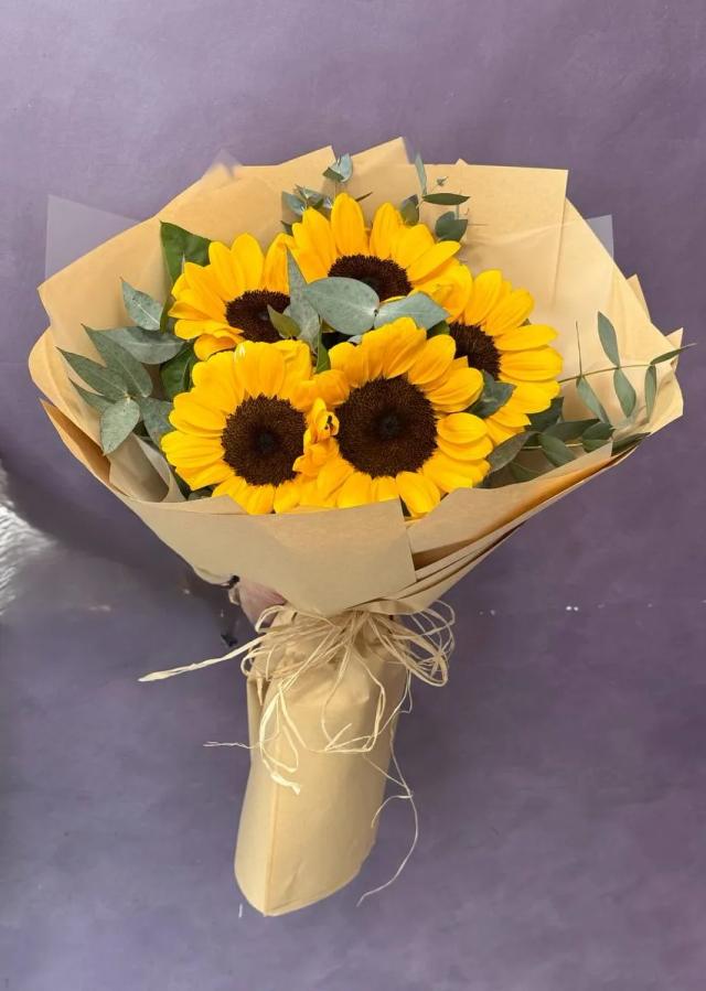 Bunch of sunflowers | ծաղիկներ, ծաղկեպսակներ, բույսեր - առաքում Երևան Bunch of sunflowers | ծաղիկներ, ծաղկեպսակներ, բույսեր - առաքում Երևան