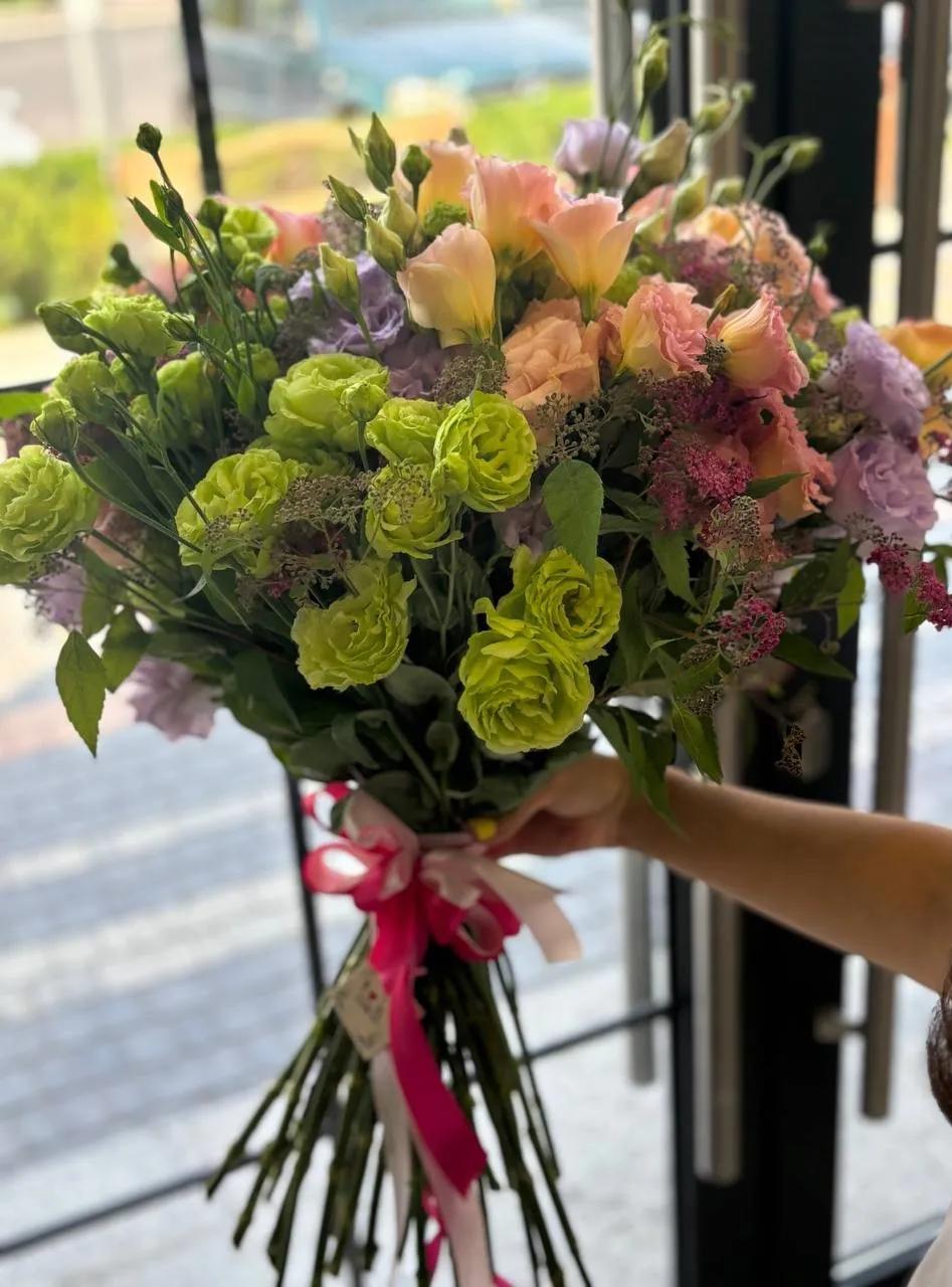 Bunch of colorful lisianthus | ծաղիկներ, ծաղկեպսակներ, բույսեր Երևան Bunch of colorful lisianthus | ծաղիկներ, ծաղկեպսակներ, բույսեր Երևան
