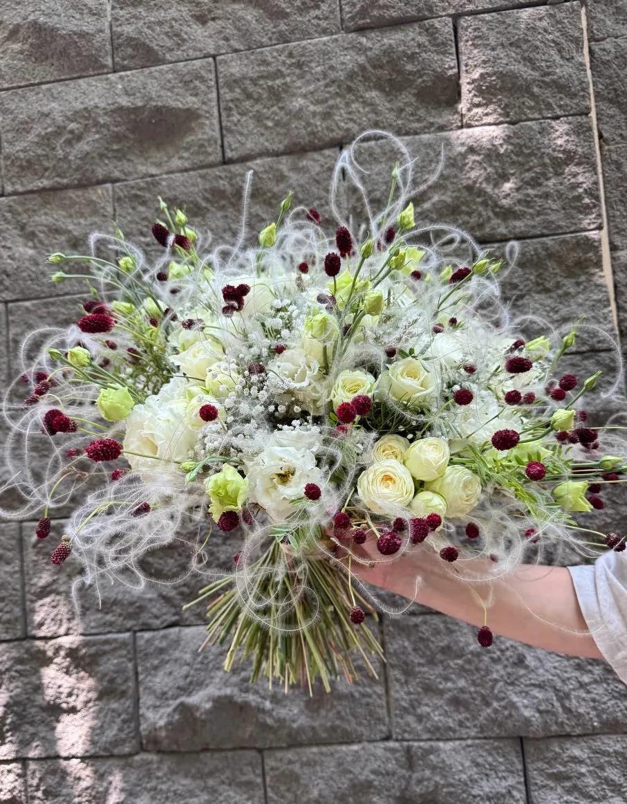 Bunch: delicacy | ծաղիկներ, ծաղկեպսակներ, բույսեր Երևան Bunch: delicacy | ծաղիկներ, ծաղկեպսակներ, բույսեր Երևան