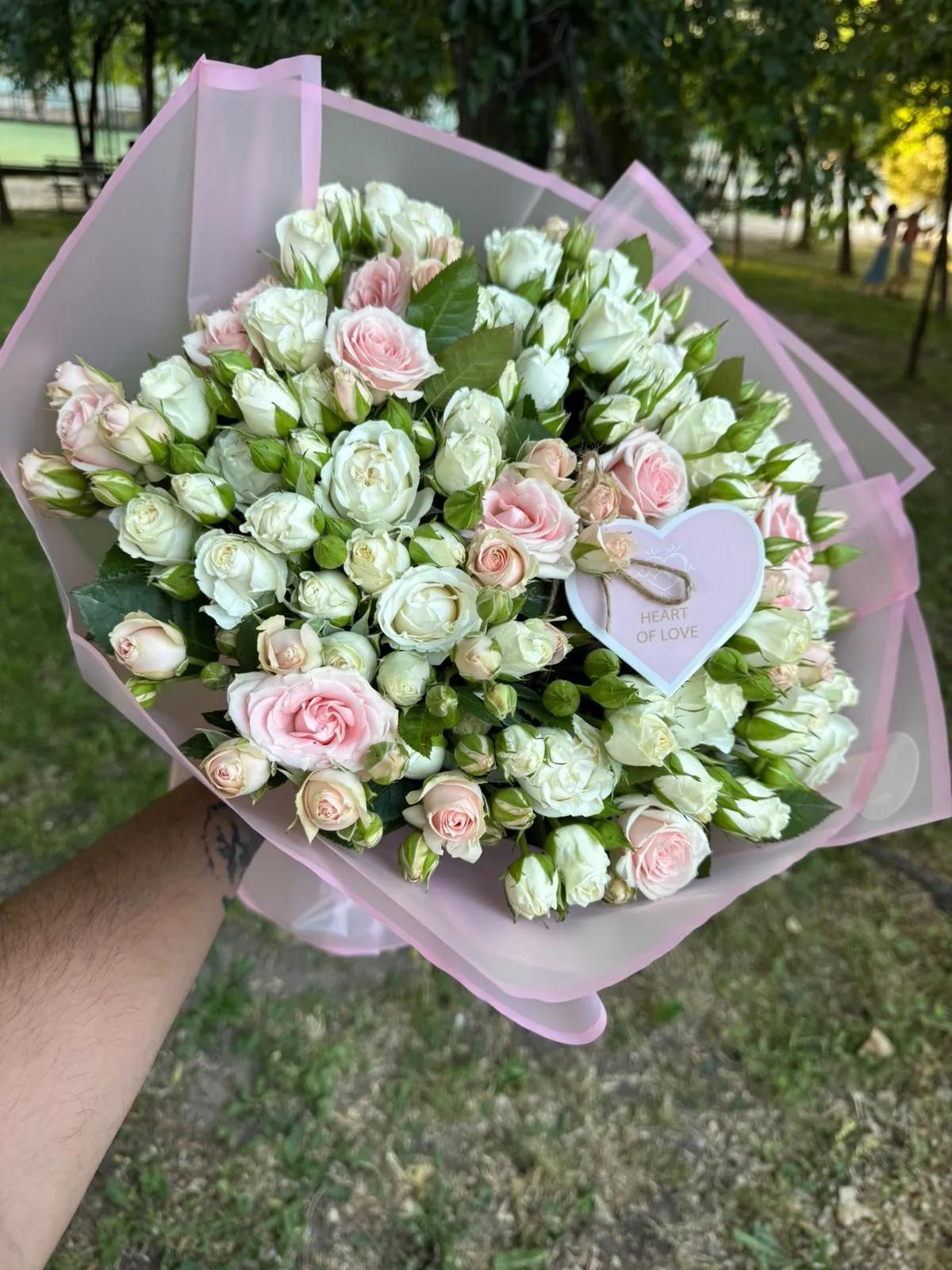 Букет из роз в букете | ծաղիկներ, ծաղկեպսակներ, բույսեր Երևան Букет из роз в букете | ծաղիկներ, ծաղկեպսակներ, բույսեր Երևան