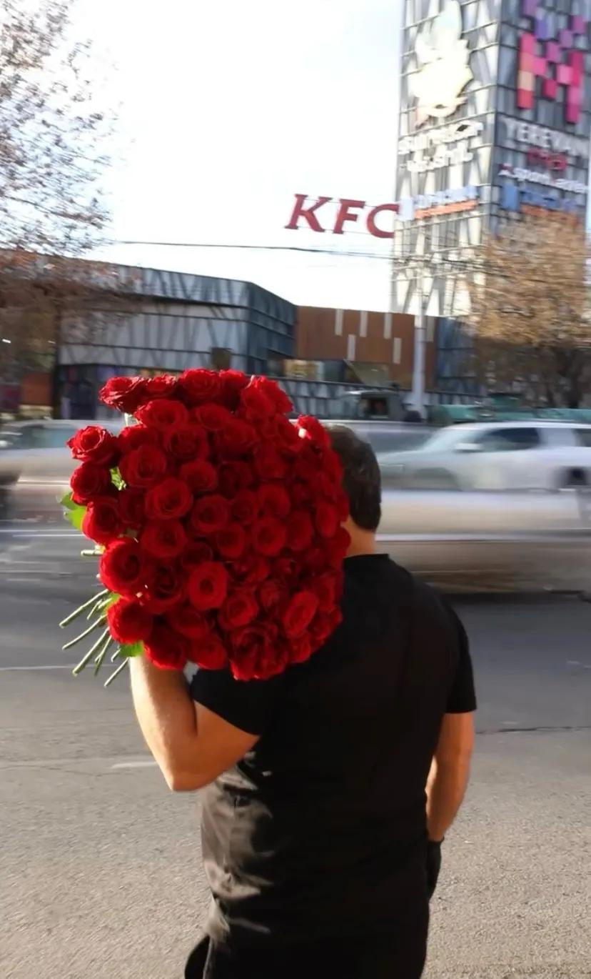 Bunch of red roses | ծաղիկներ, ծաղկեպսակներ, բույսեր Երևան Bunch of red roses | ծաղիկներ, ծաղկեպսակներ, բույսեր Երևան