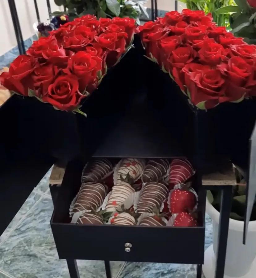 Roses and Strawberries in one box | ծաղիկներ, ծաղկեպսակներ, բույսեր Երևան Roses and Strawberries in one box | ծաղիկներ, ծաղկեպսակներ, բույսեր Երևան